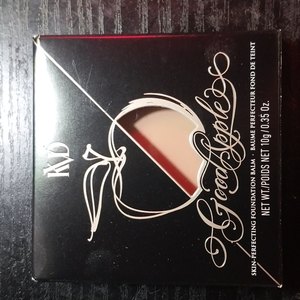 KVD Good Apple Foundation